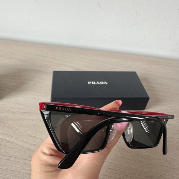 NWOT Prada SPR19U Low Angle Cut Cat-eye Sunglasses In Black & Red - Picture 7 of 12